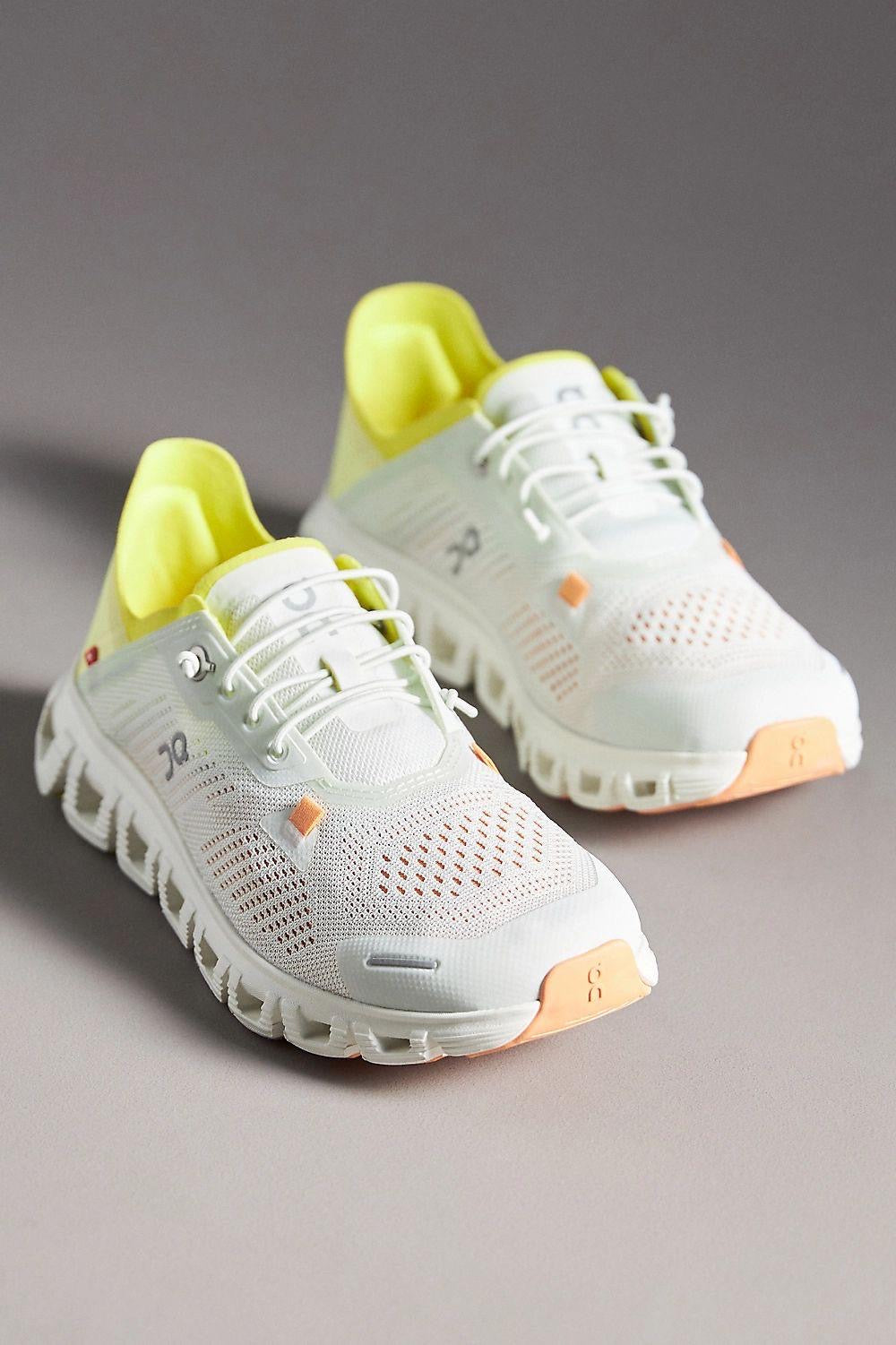 Women’s On C L O U D S