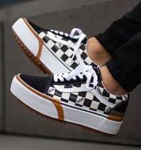 Load image into Gallery viewer, Old school checkered vans
