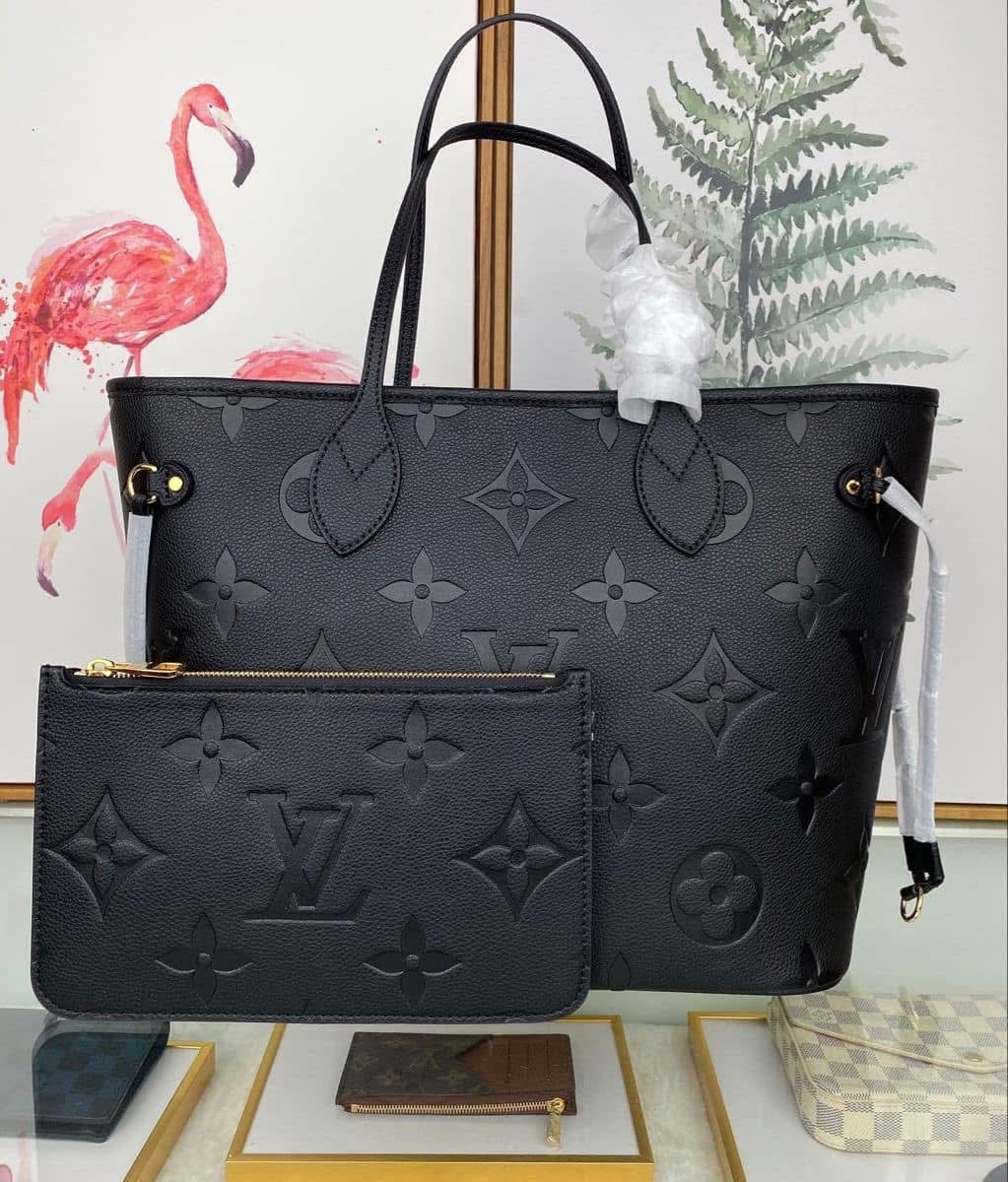 L V neverfull