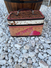Load image into Gallery viewer, Cowhide leather tooled jewelry box
