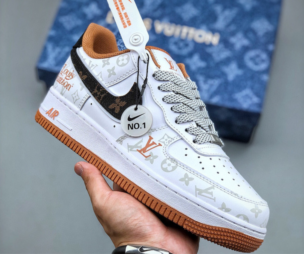 Men’s rusted orange N I K E S