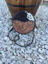 Load image into Gallery viewer, Tooled leather cowhide canteen bag
