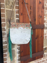 Load image into Gallery viewer, Cowhide fringe crossbody
