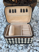 Load image into Gallery viewer, Cowhide leather tooled jewelry box
